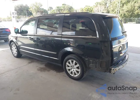 2016 Chrysler Town & Country Touring z USA, uszkodzony, nr VIN 2C4RC1BG0GR289573